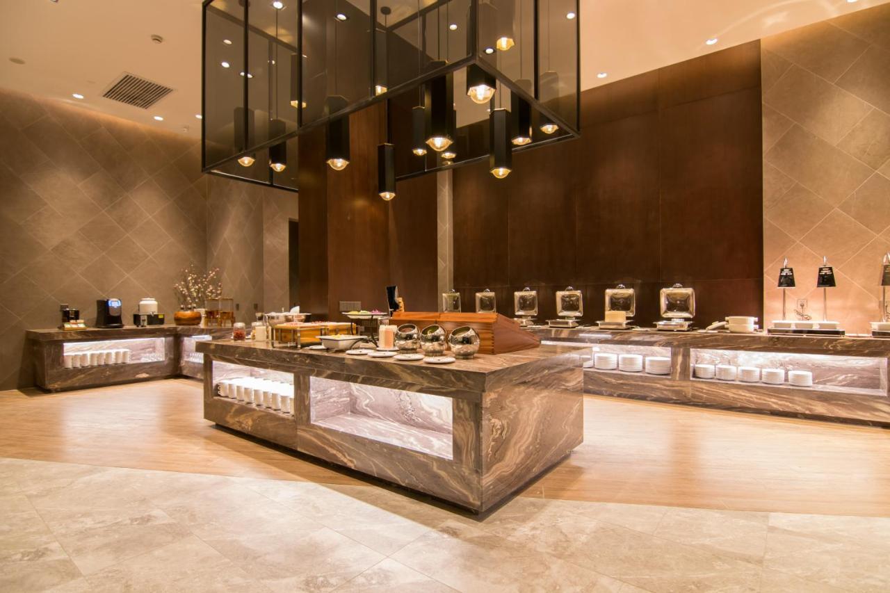 Hotel Yitel Premium Shanghai Esterno foto